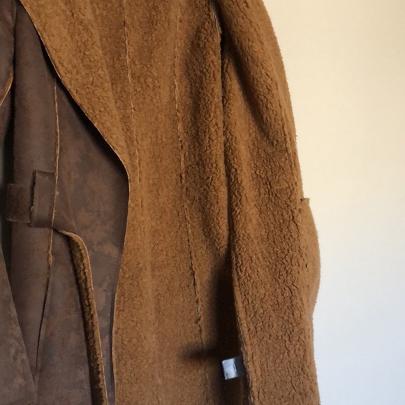 Winter coat - Picture 6 of 8